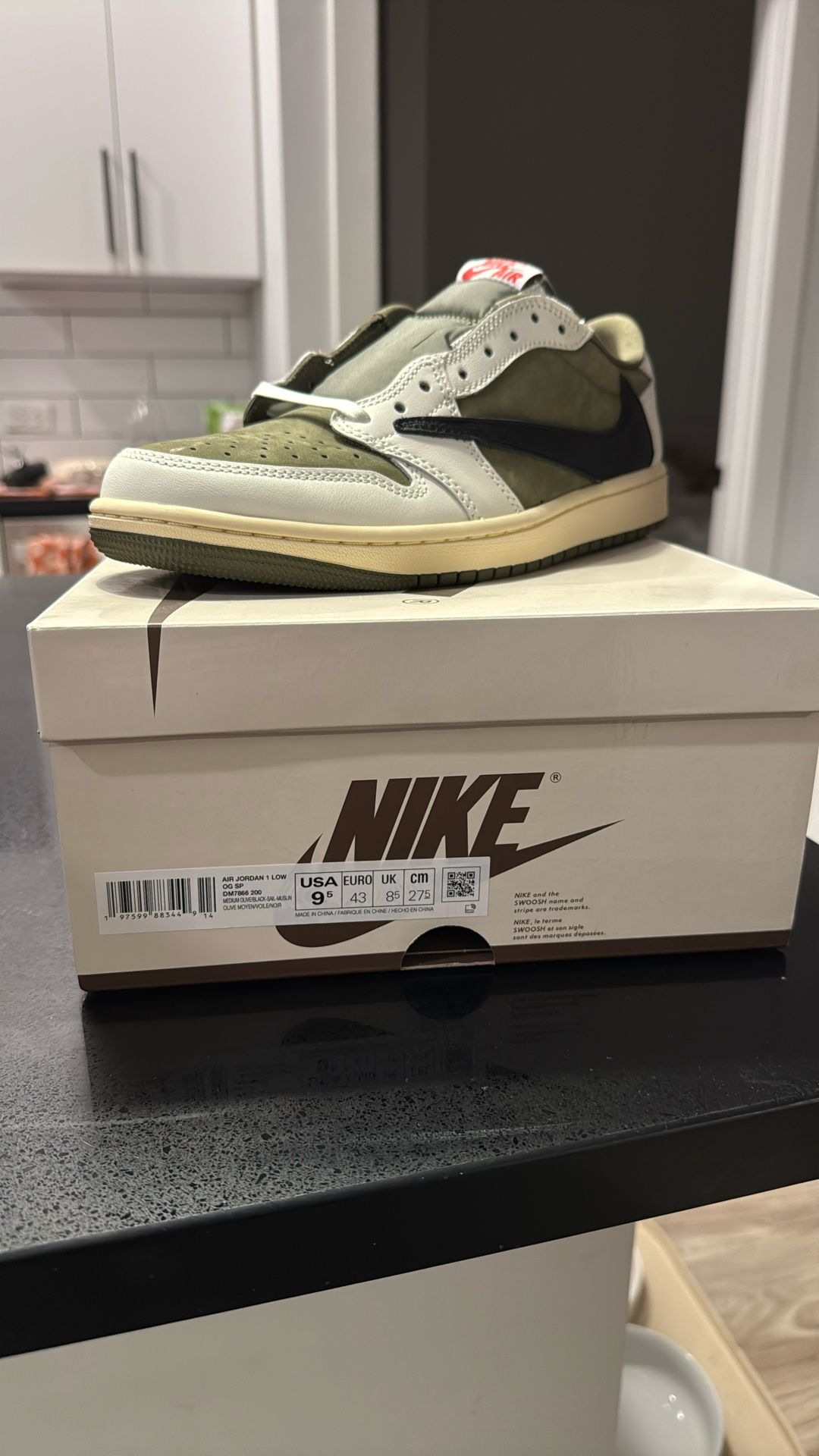 Air Jordan 1 Low Travis Scott Medium Olive