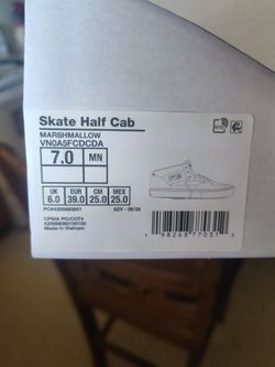 Van's men size 7 New in box $90