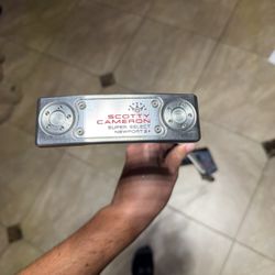 2025 Scotty Cameron Newport 2+ 34 Inch