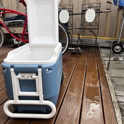 Coolers for Sale – Igloo Wheeled & Coleman Xtreme, Perfect for Outdoors!