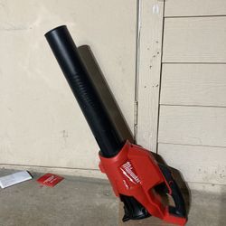 Milwaukee M18Fuel Blower 