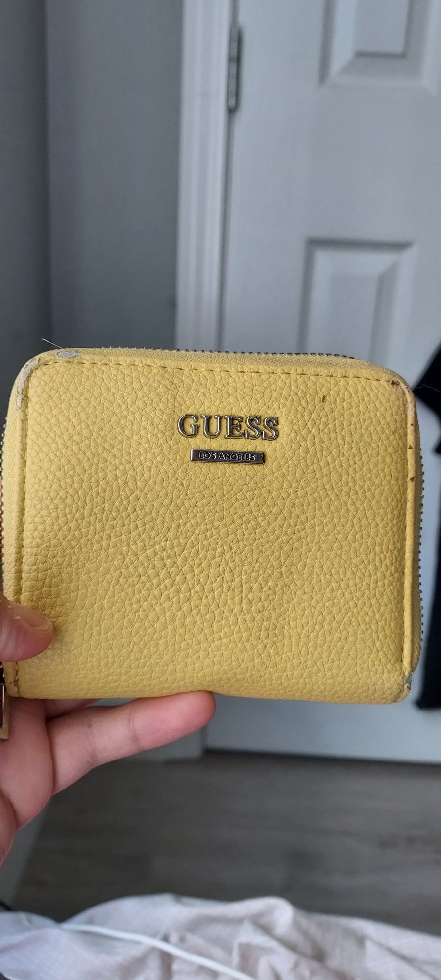 Guess Wallet