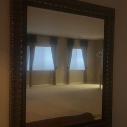 Elegant Mirror & Entry Way Table
