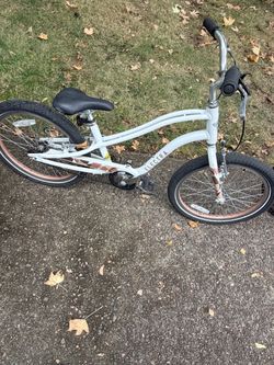 Electra Cruiser Bike White with Rose Gold Rims