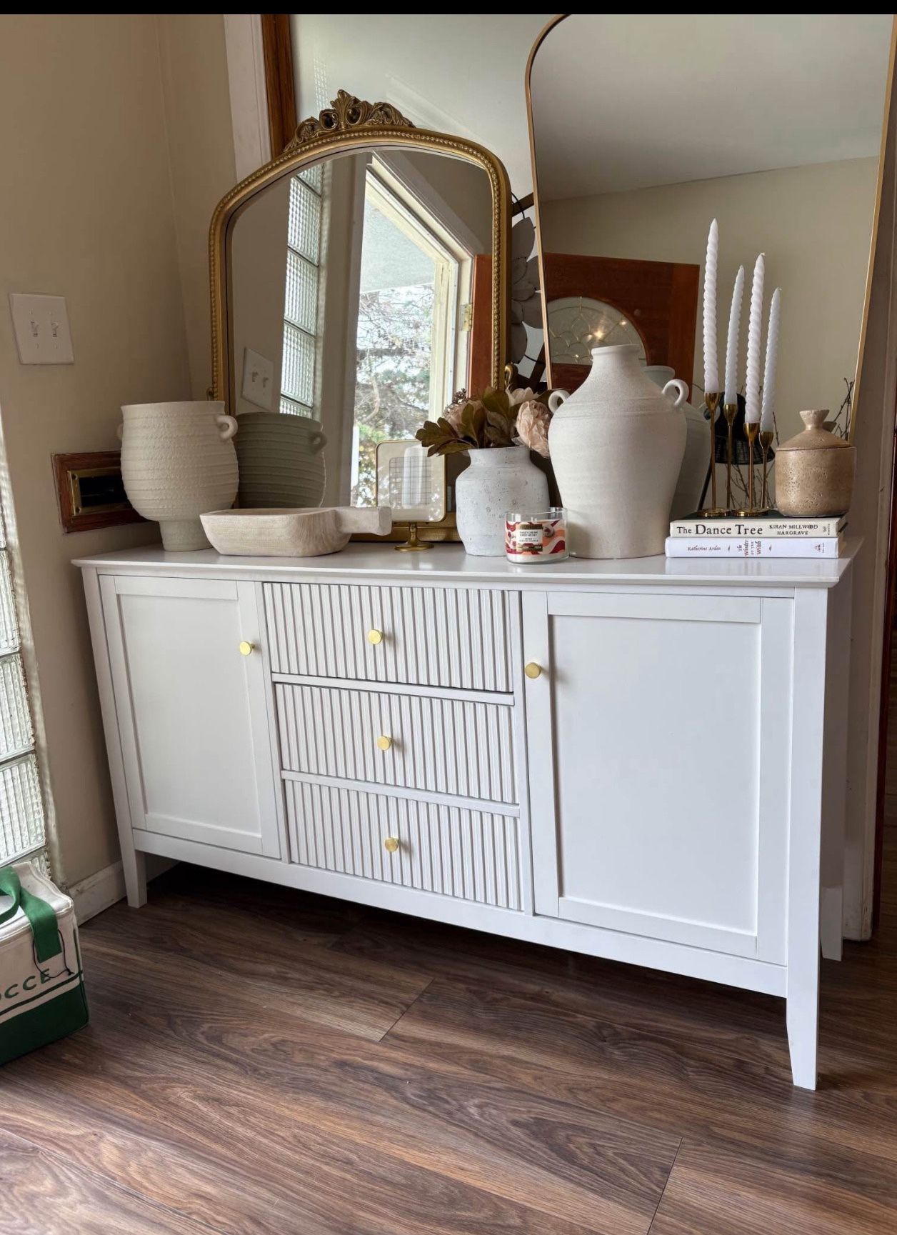 New! White Sideboard Buffet Cabinet With 3 Drawers & 2 Cabinet Doors
