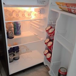 Mini Refigerator Whirpool