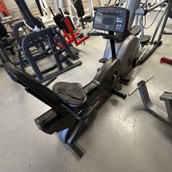 Life Fitness R7i. Recumbent Bike 