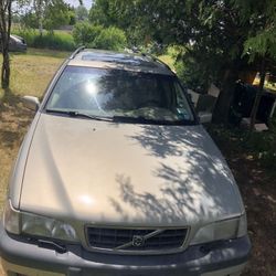 2000 Volvo V70