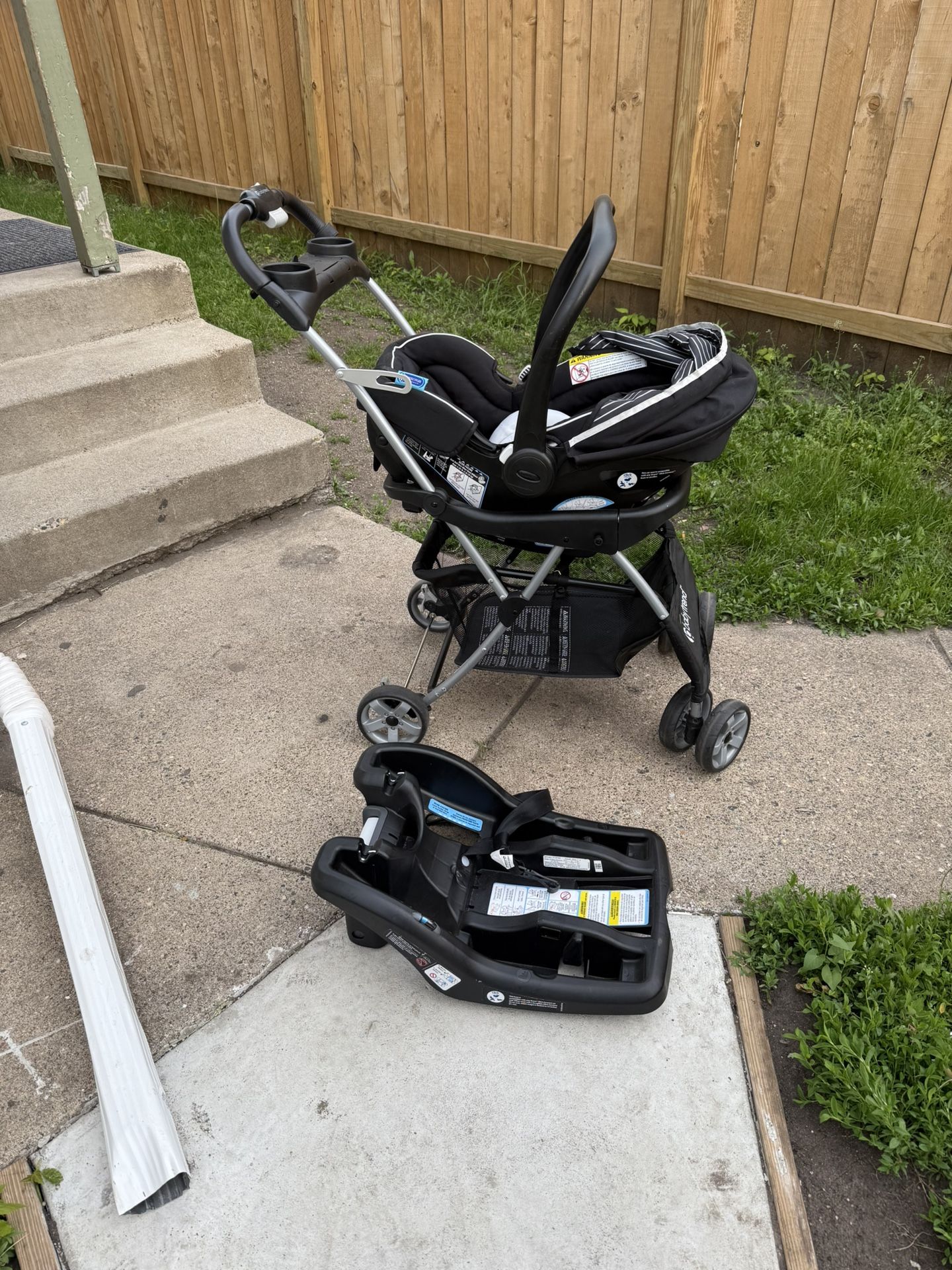 Snap N Go Stroller