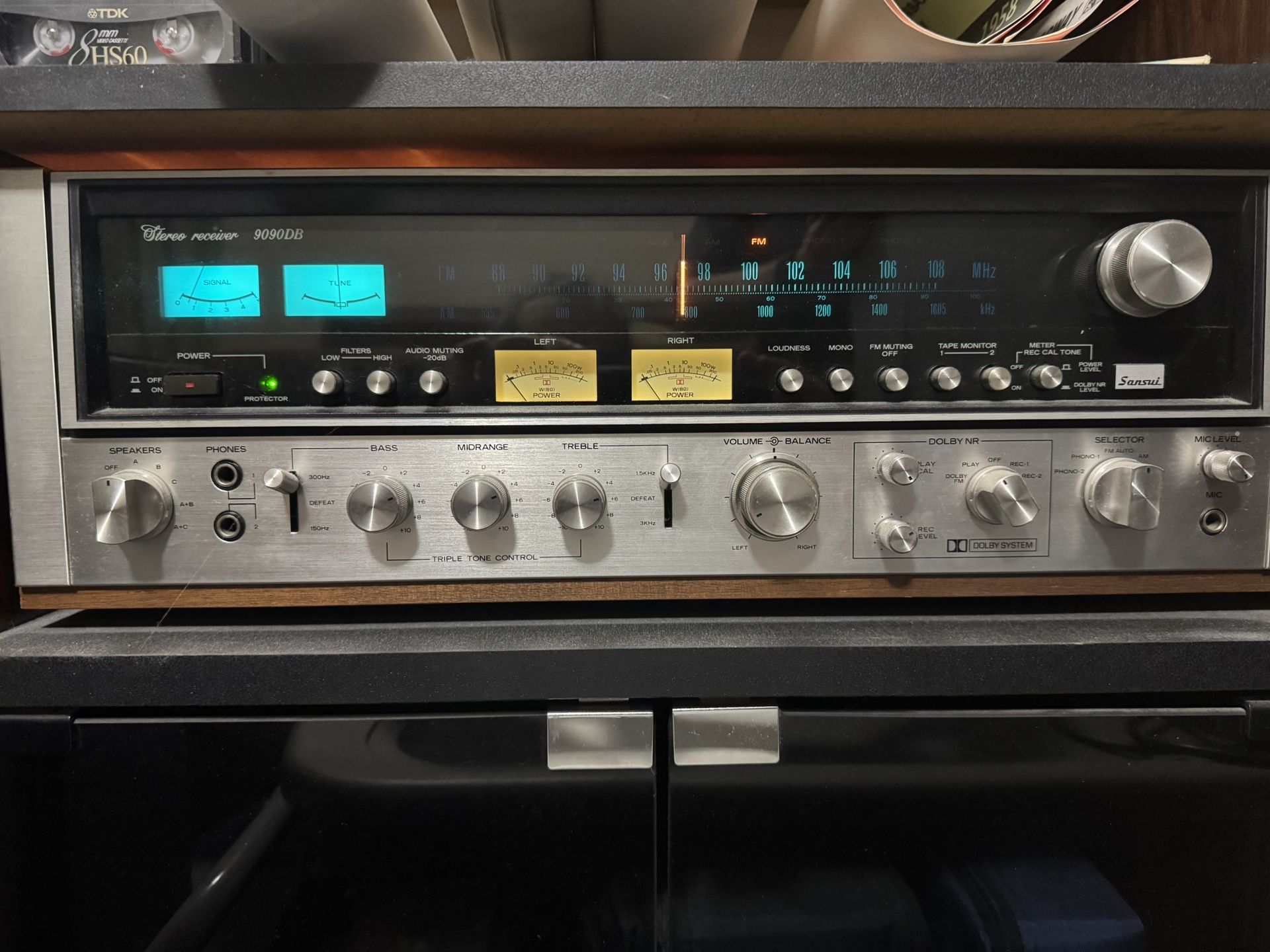 Sansui Receiver Amplifier. 99DB