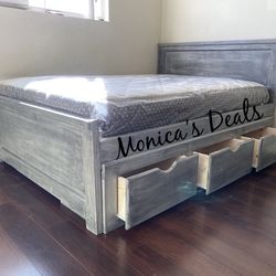 Full Solid Wood Bed With 3 Drawers And Mattress $640