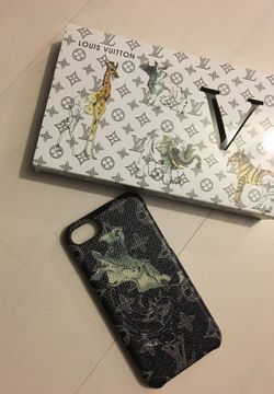 IPhone 7 Louise Vuitton case