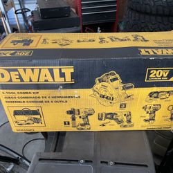 DEWALT 20V MAX* Cordless Drill Combo Kit, 6-Tool 