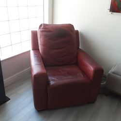 Red Leather Reclinining Chair