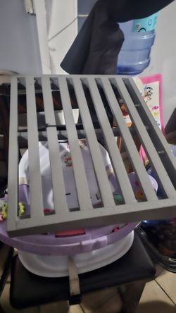 Wood guitar pedal stand