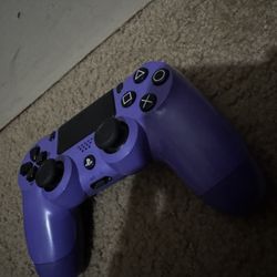 PS4 Controller