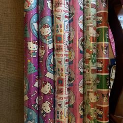 Hello Kitty Christmas wrapping Paper !