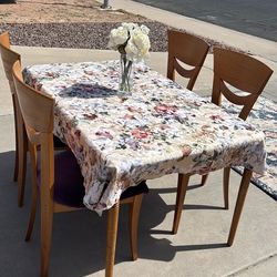 Dining room table with 4 chairs