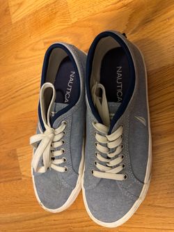 Men's sneakers, size 8