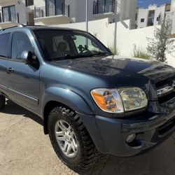 2005 Toyota Sequoia