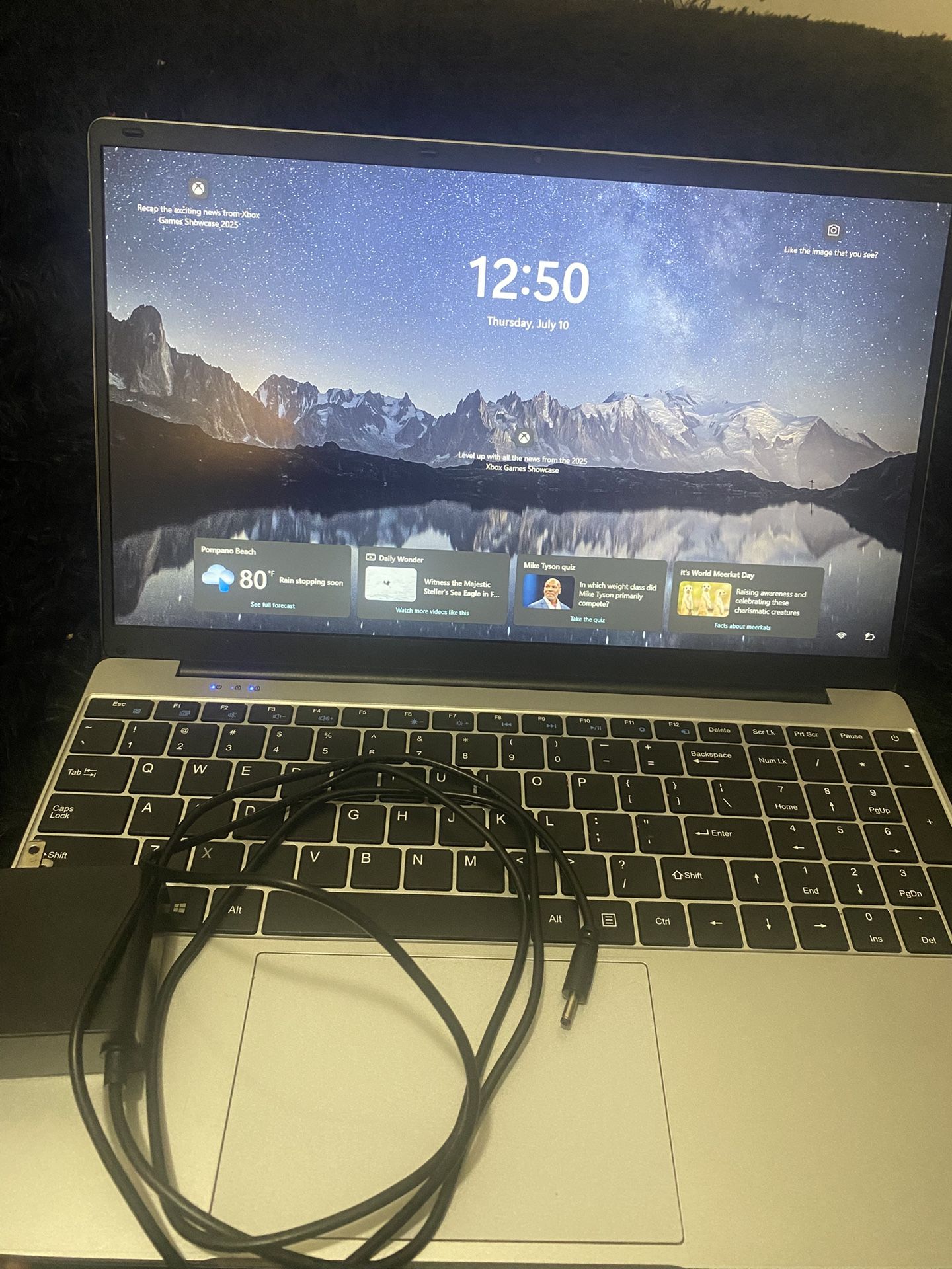 NIAKUN 15.6"' Laptop