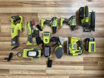 RYOBI ONE+ 18V Lithium-Ion Cordless 7-Tool Combo Kit  with (3) 3Ah Batteries, Charger and Tool Bag