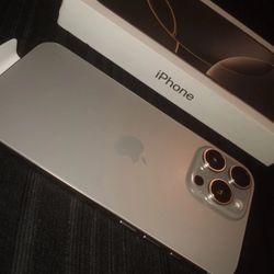 🍎 iPhone 16 Pro Max 256GB (Unlocked) Titanium Silver 