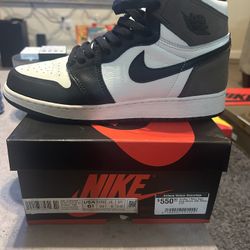 New Jordan’s 1s A Few Exclusive Pair Trying To Get Rid Of For Holidays 