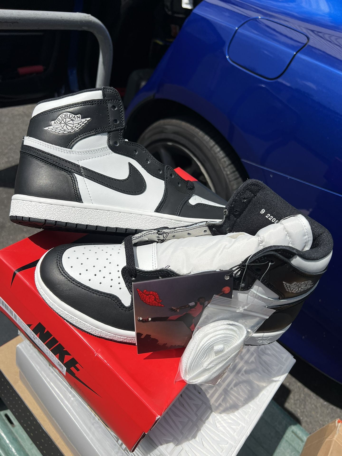 Air Jordan 1 Black/White
