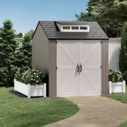 Rubbermaid Outdoor storage Shed  Used