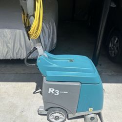 Tennant R3 Carpet Extractor