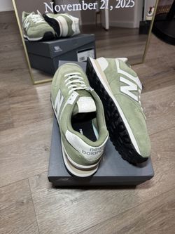 New Balance 574 - Dark Olivine