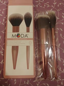 Moda Brushes set of 2