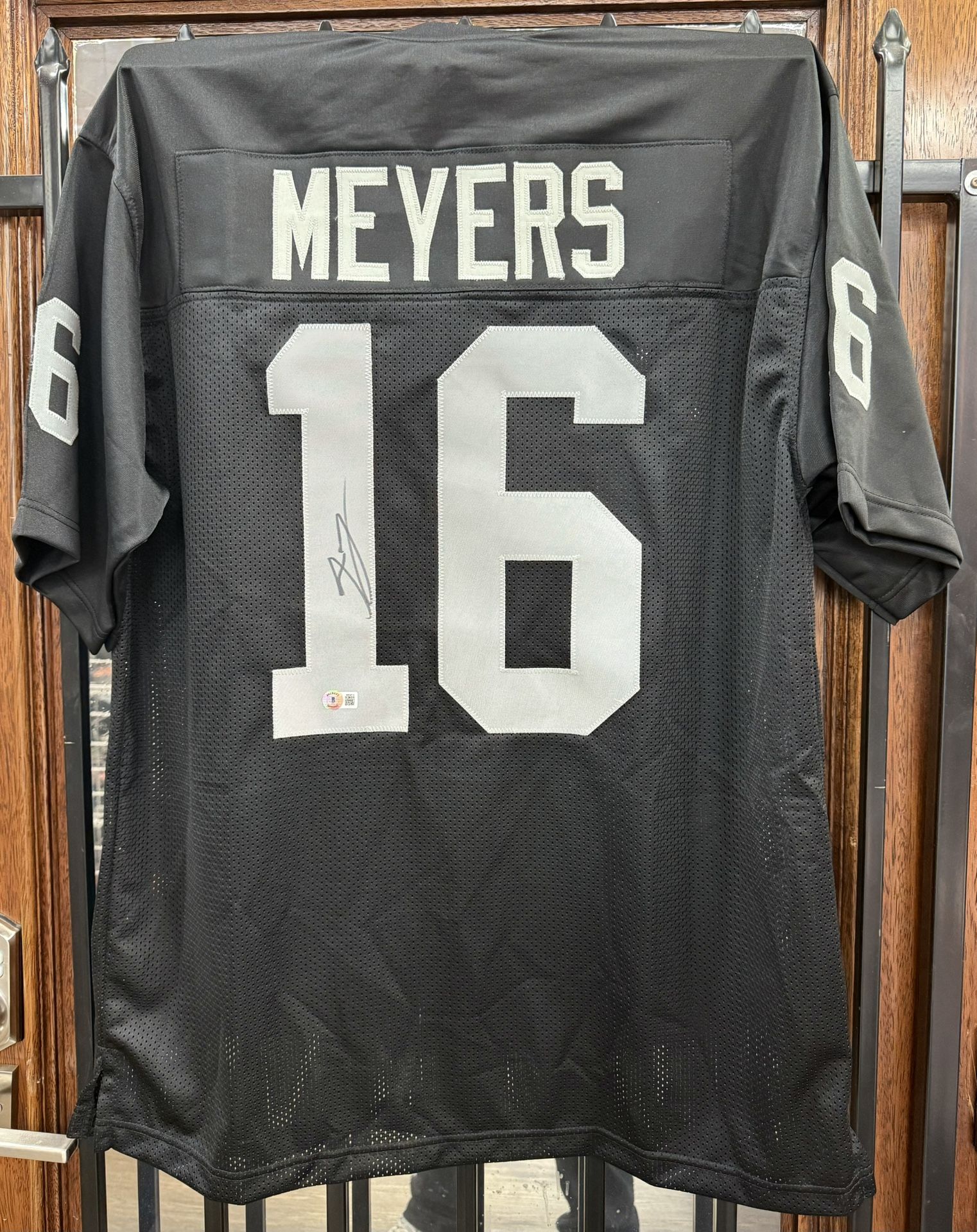 Jakobi Meyers Signed Raiders Jersey Beckett Witnessed 