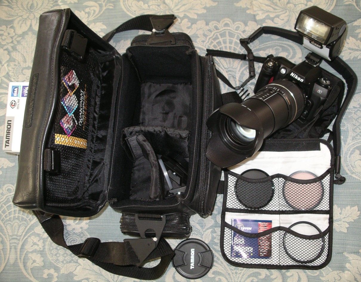 99.9% NEW - Nikon N80 Camera Package - Complete Set!