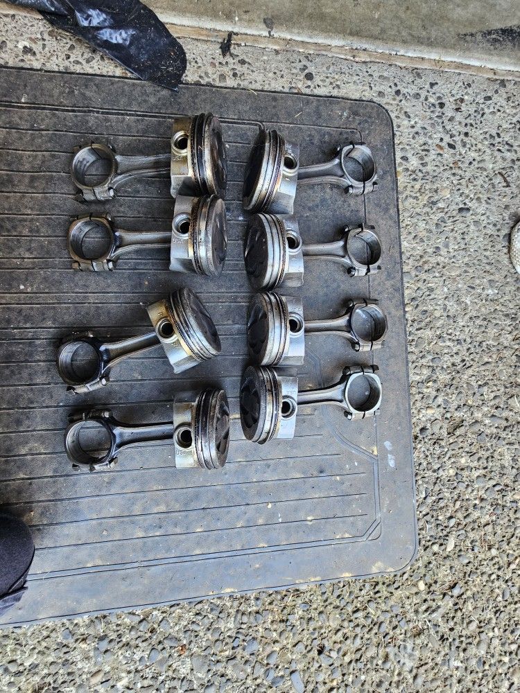 Chevy 350 Pistons. 060