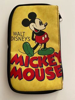 Disney Mickey Mouse Zip Pouch