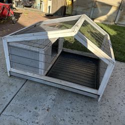 Small Chicken Coop 