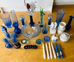 Danish Blue,All New,Assortment;Lg serving bowl,miniature display plate set or butter pats with site scenes,candles and holders,napkins & rings,towels,