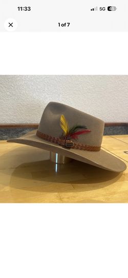 B55 Akubra Snowy River Brown Size 57 Used in excellent condition