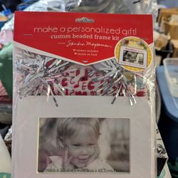 Baby's First Christmas Photo Frame Craft Kit