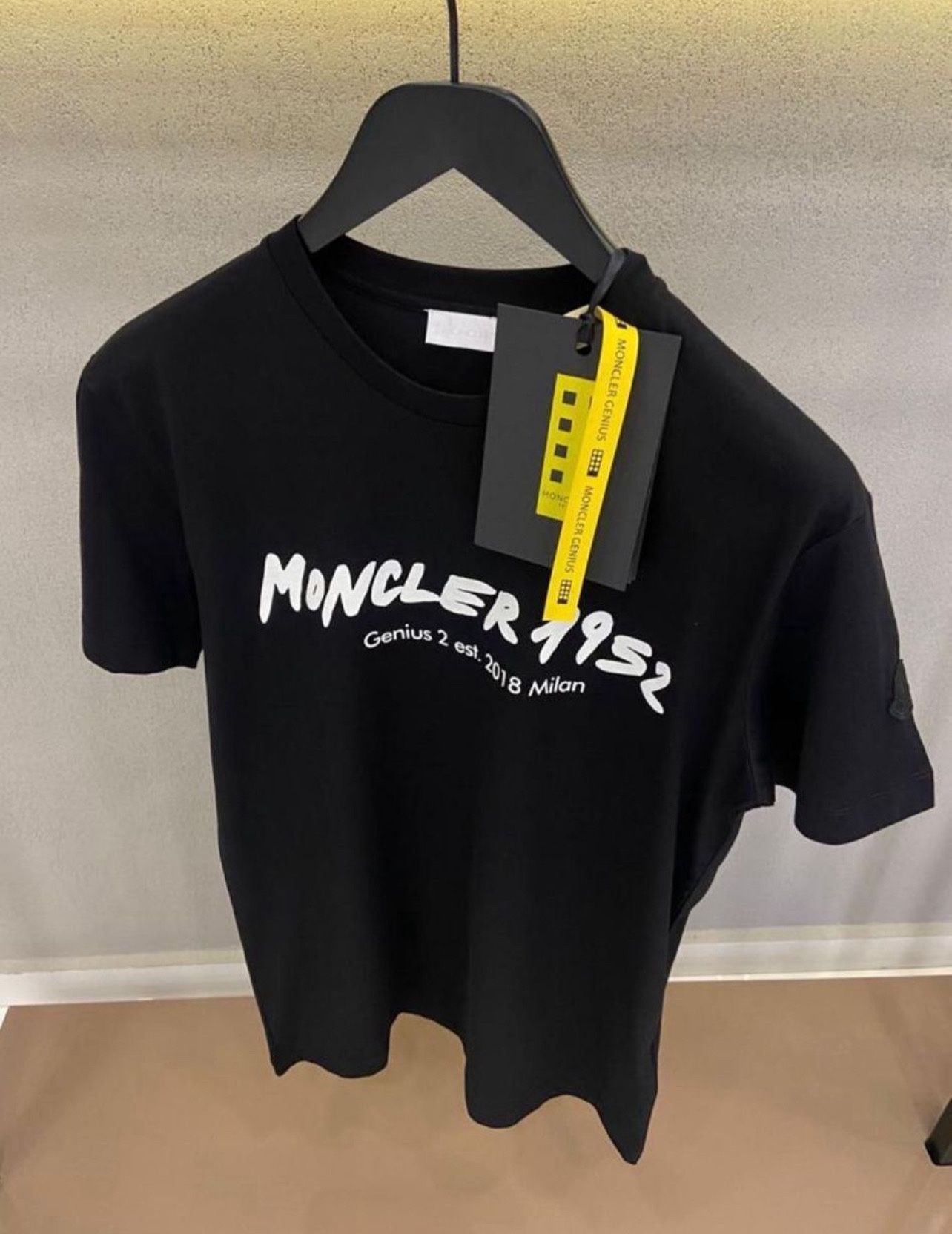 MONCLER T SHIRT BLACK MORE SIZE