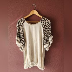 Umgee Animal Print Bell Sleeve Linen Blend Tunic Top Sz. Small