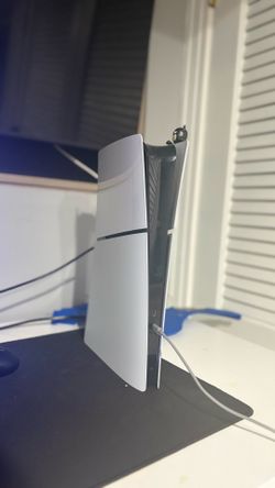 PS5 SLIM 1TB With Red controller