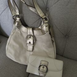 Coach Purse And Wallet. 