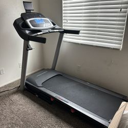 Pro form Treadmill Brand New $500