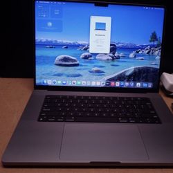 MacBook Pro 16” m2 16gb ram 500gb
