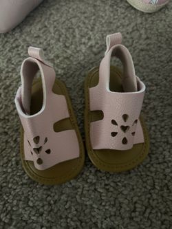 Brand new baby shoes