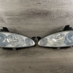01-05 Mazda Miata Halogen Headlight Set Pair