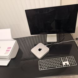 Mac Monitor And Studio 